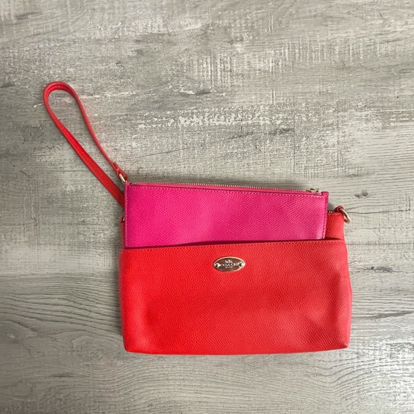 NWOT Coach 2 in 1 pouch - Picture 1 of 3